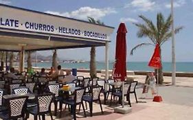 Beachside Apartment In The Centre Of El Campello
