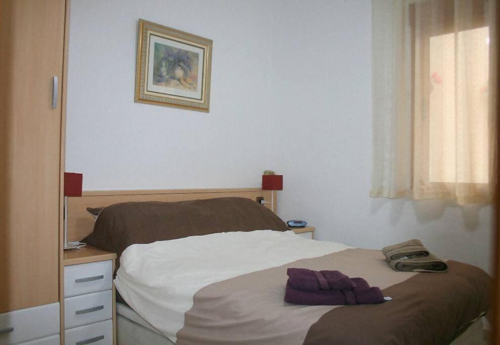 Beachside Apartment In The Centre Of El Campello Exterior photo
